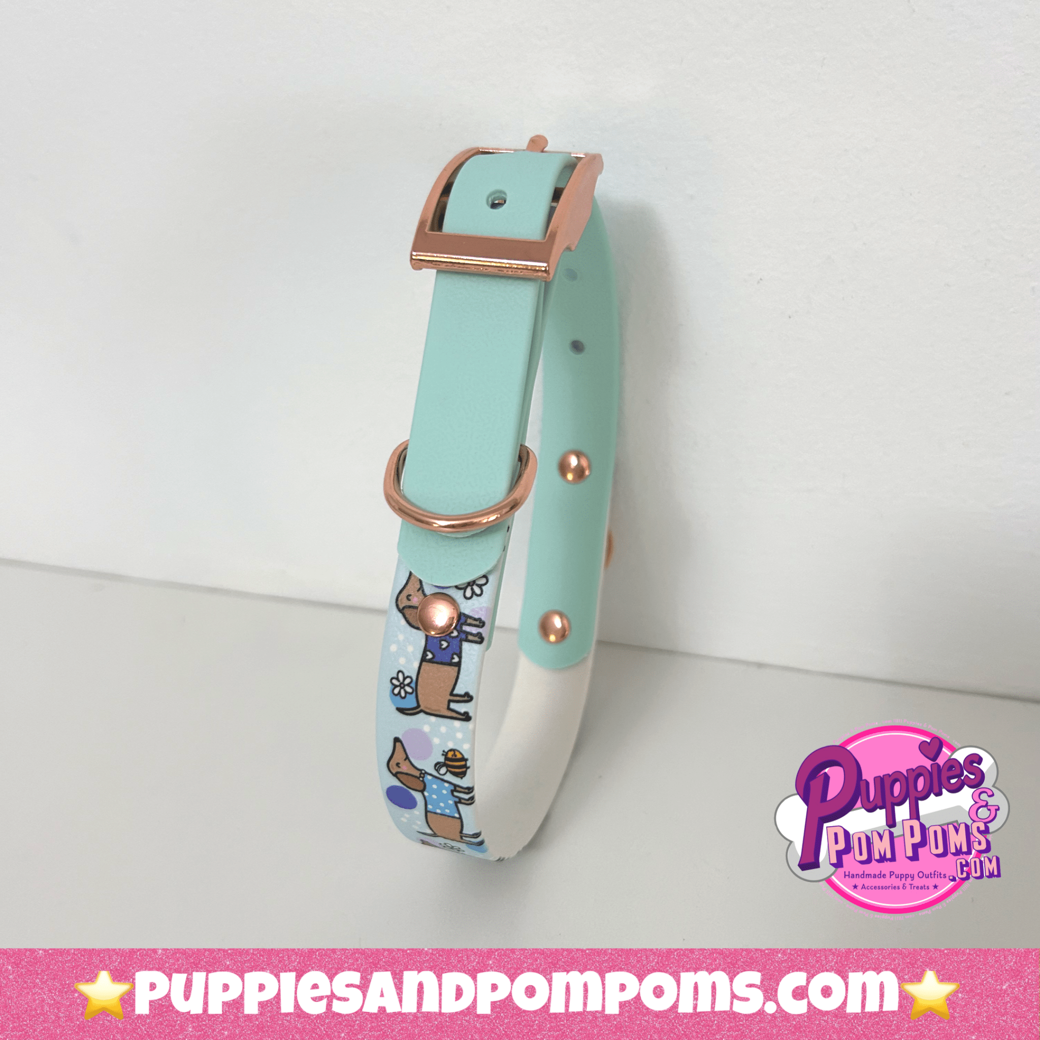 Bee Happy Dachshunds — Handgefertigtes Biothan - Hundehalsband — Babyblau - Pfotenlieblinge