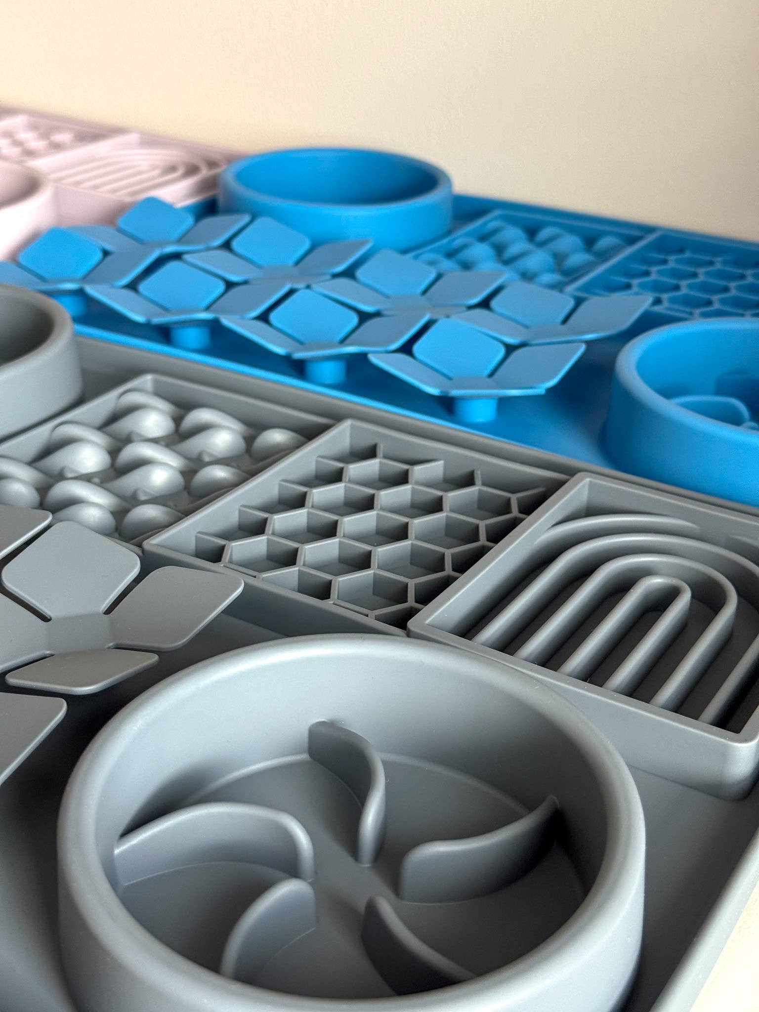 XL Schleckmatte – Futterspaß & Beschäftigung - Pfotenlieblinge