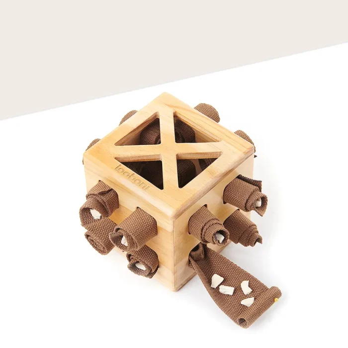 Intelligenzspiel Schnüffelwürfel – Denkspiel aus Holz für Hunde