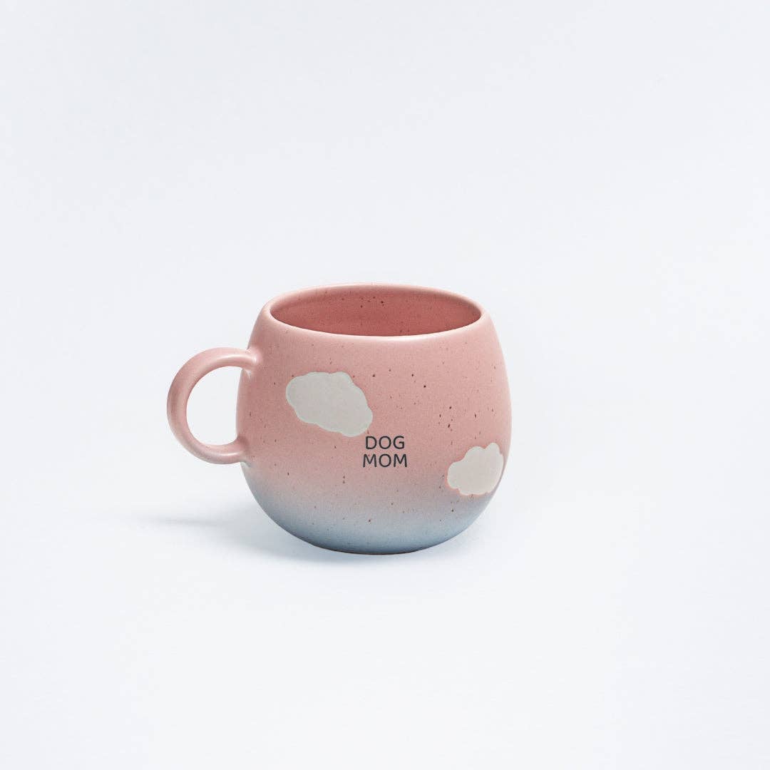 Cloud Sunset „Dog Mom“ – Steingut Tasse 500 ml