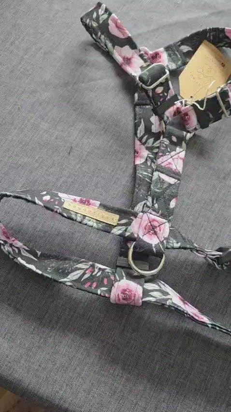 Hundegeschirr Dark Roses, Verstellbar &amp; Handmade