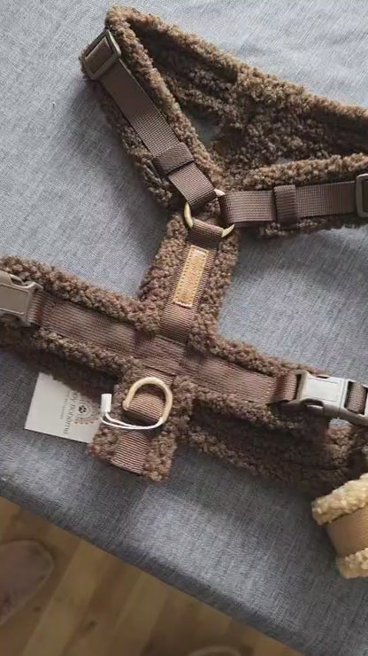 Y-Geschirr mit superweichem Teddyfleece – Espresso