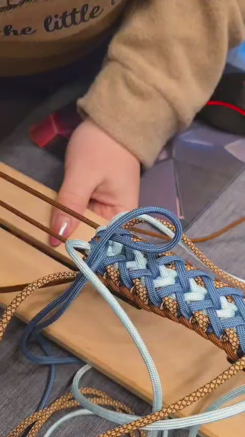 Handgemachtes Paracord-Hundehalsband „Ocean Mocha“